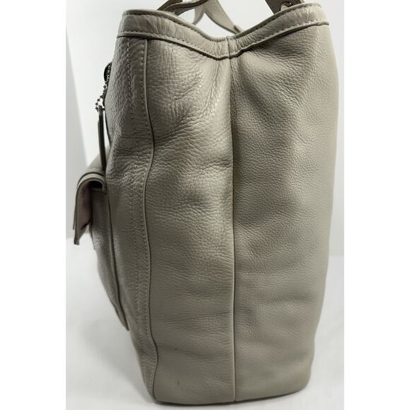 Coach Legacy Tote #19264 Leather Chalk Ivory Pocket Shoulder Bag EUC - Picture 4 of 16